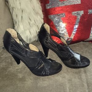 Nine West Leather Strap Shoe with back up zipper